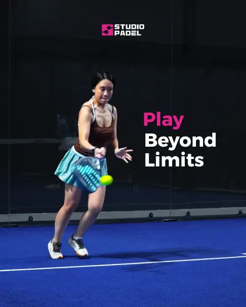 A player returning a ball